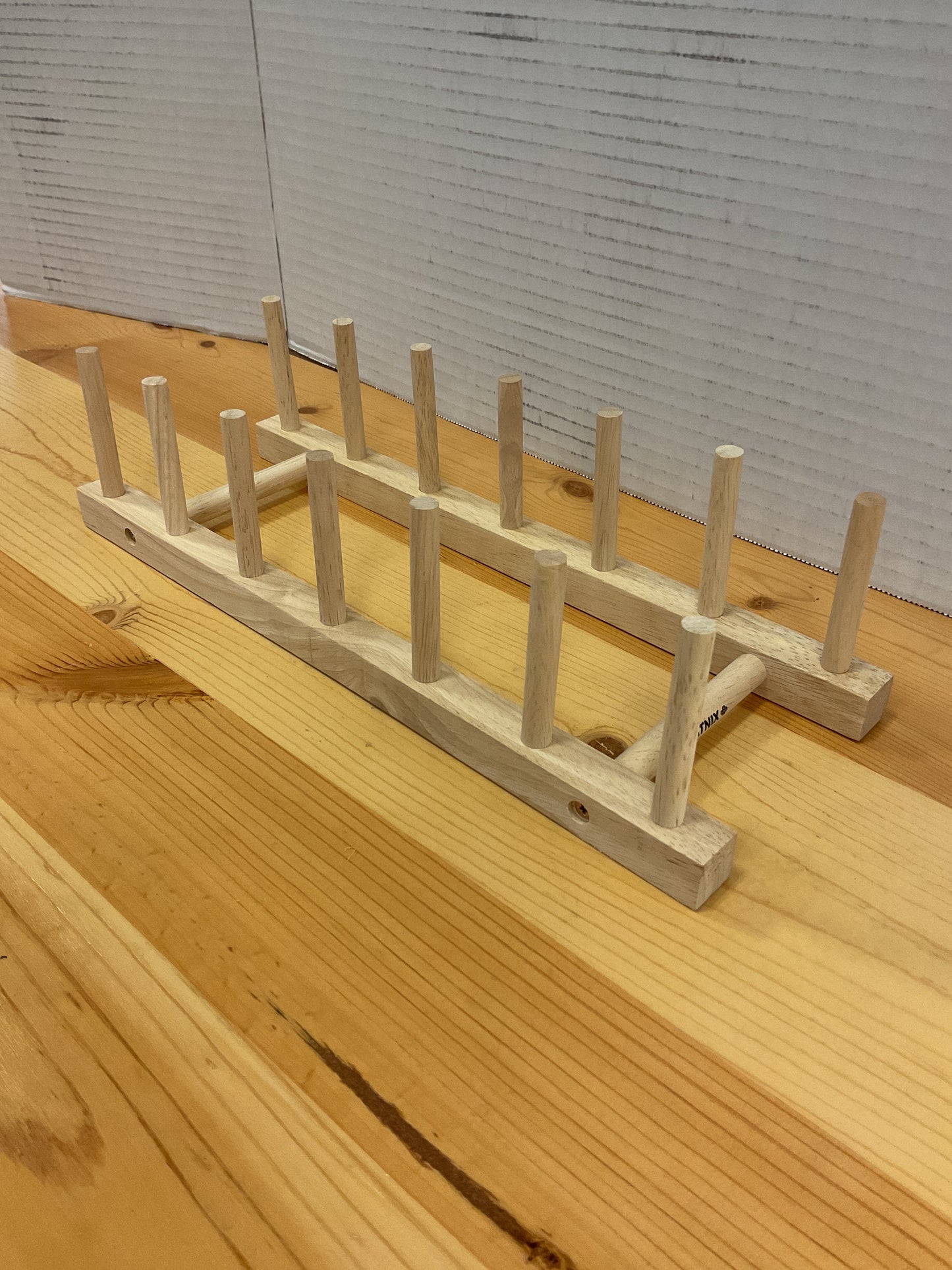 WOOD DISPLAY RACK