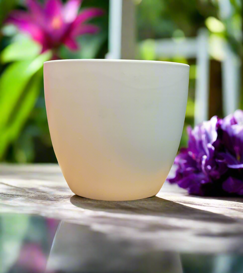 LILY CACHE POT 5.5" MATTE WHITE