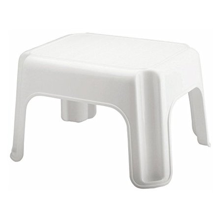 RUBBERMAID STEP STOOL
