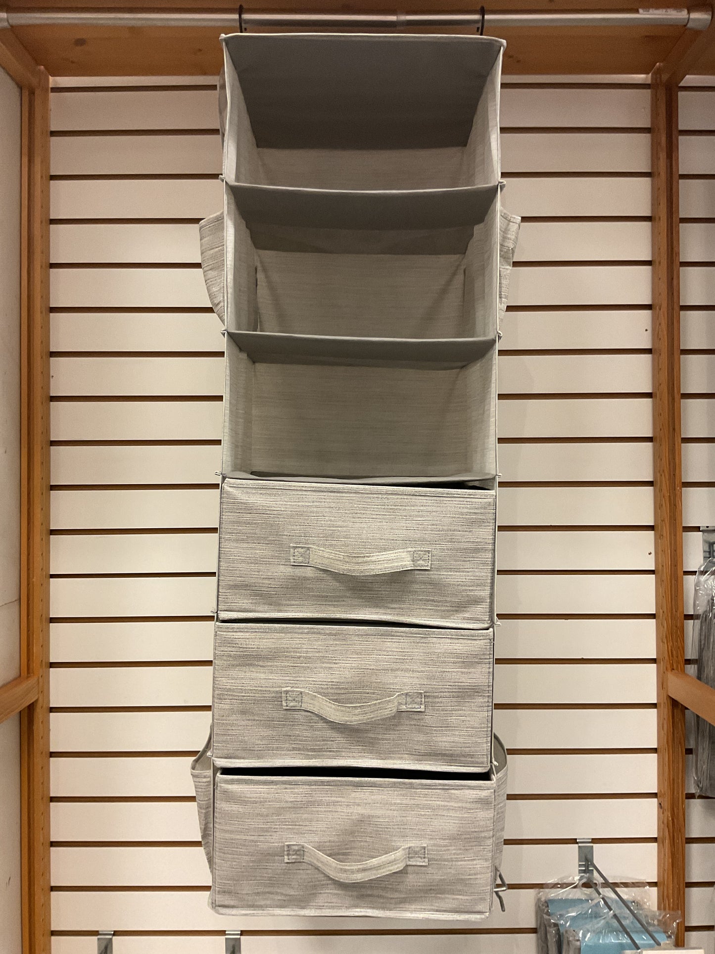 HANGING ACCESSORY SHELF 6 SECTION