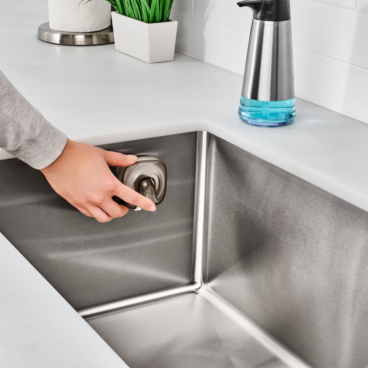 OXO STRONGHOLD SINK CADDY