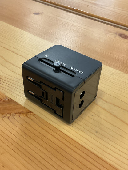 INTERNATIONAL ADAPTER CUBE