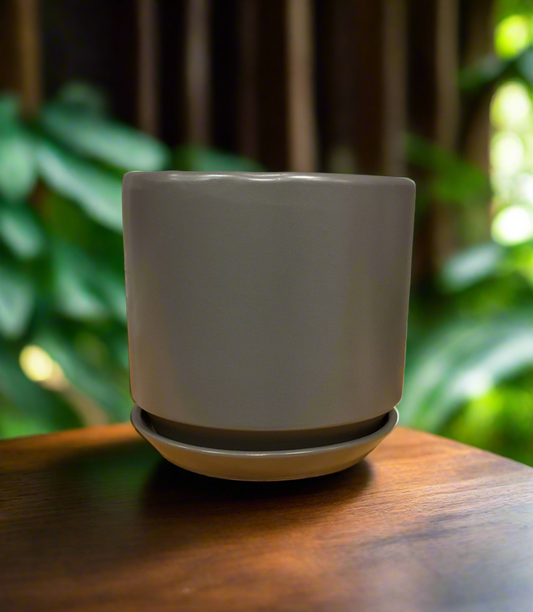 COMET POT 8" W/SAUCER JET CLAY