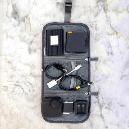 TECH ACCESSORY ORGANIZER GREEN