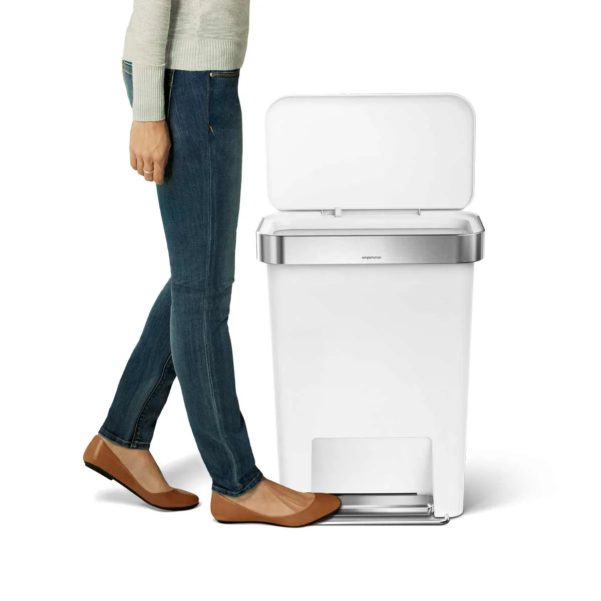 RECTANGULAR STEP CAN 45L WHITE