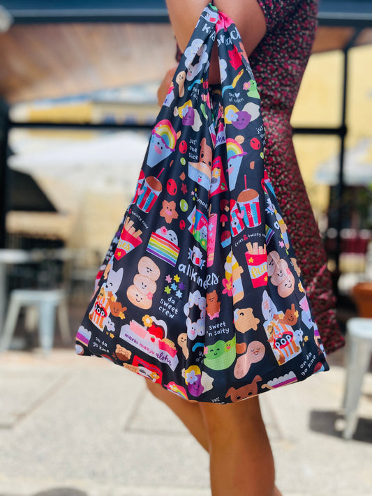 EDEN MEDIUM TOTE ALL KINE SNACKS BLACK