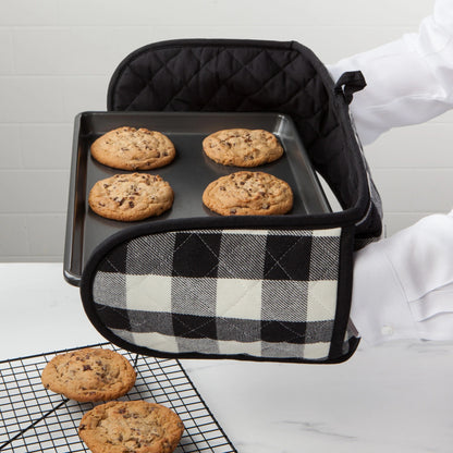DOUBLE OVEN MITT BLACK  CHECK