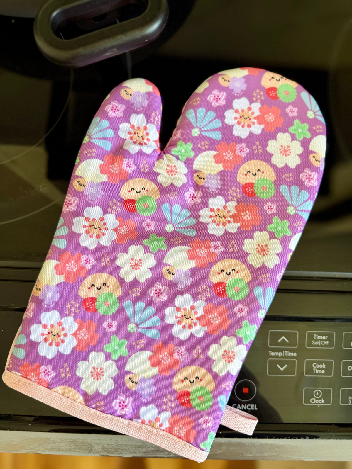 EDEN OVEN MITT CUTE LIL FUKUOKA LAVENDER