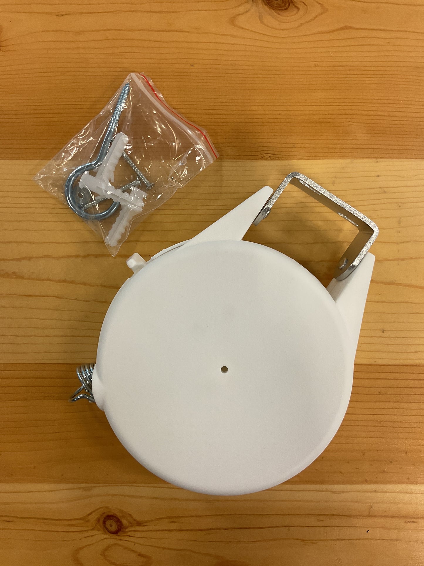 HCD RETRACTABLE CLOTHESLINE