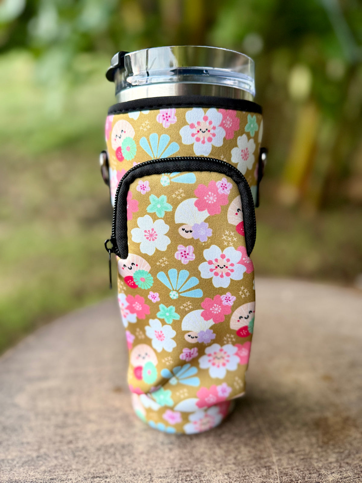 EDEN BOTTLE BUDDY CUTE LIL FUKUOKA GOLD