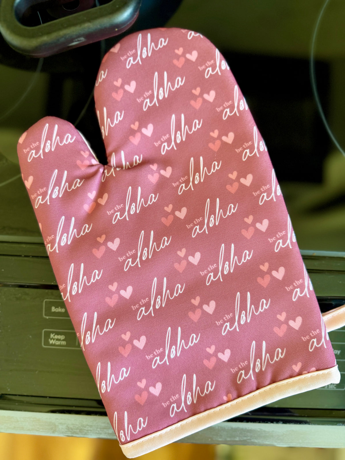 EDEN OVEN MITT BE THE ALOHA SCRIPT