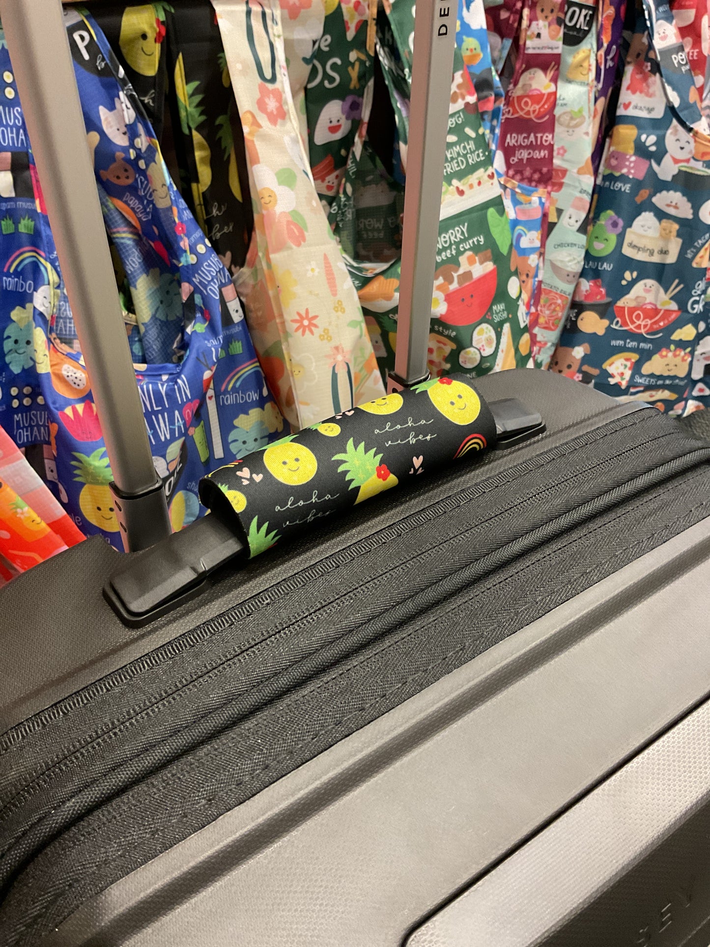 EDEN LUGGAGE WRAP ALOHA VIBES BLACK