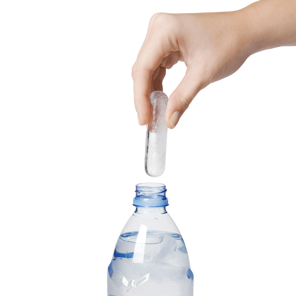 OXO NO-SPILL ICE STICK TRAY