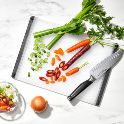 OXO GG UTILITY CUTTING BOARD