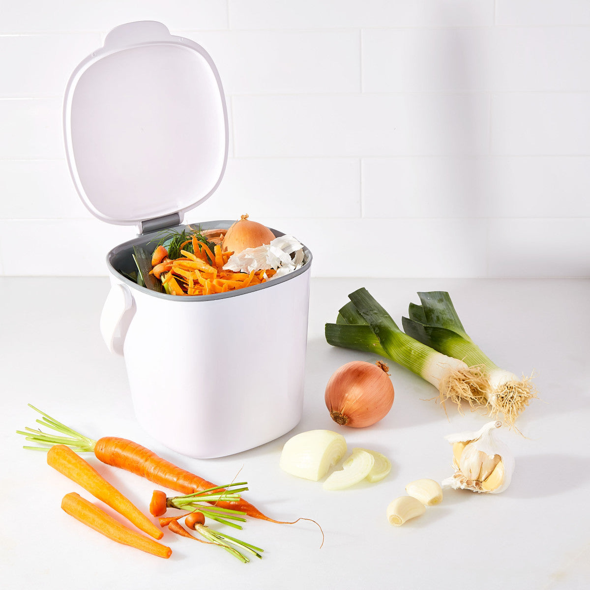 OXO GG COMPOST BIN WHITE